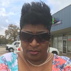 Meet your Posher, Debra